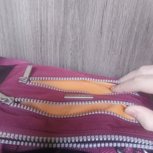 Baggallini, Crossbody Purse with Wrist Strap - Picture 4 of 5